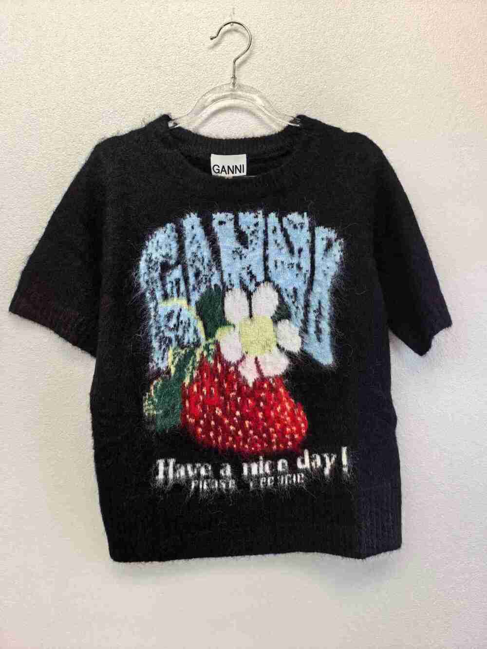 GANNI Black Strawberry Graphic Fuzzy Knit Short Sleeve Cropped Sweater Top